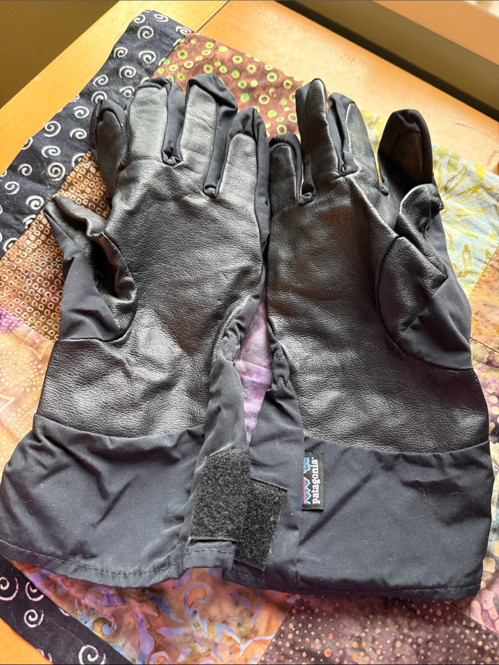 Men’s Patagonia Black Shell Ski Winter Gloves